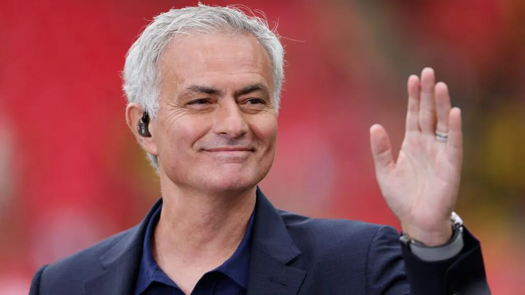 Who would say no to Benfica? - Mourinho arrives for negotiations